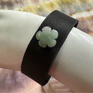 leather bracelet black with natural gemstone carved green flower